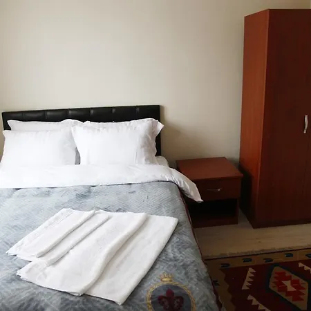 Bed & Breakfast Marbella 2*
