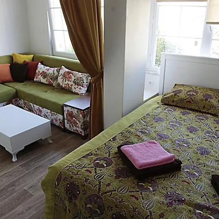 Bed & Breakfast Marbella 2*